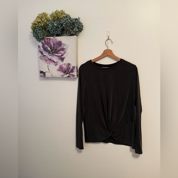 Shambala Athleisure Long Sleeve Knot Front Top- Extra Large NWOT - Picture 4 of 8